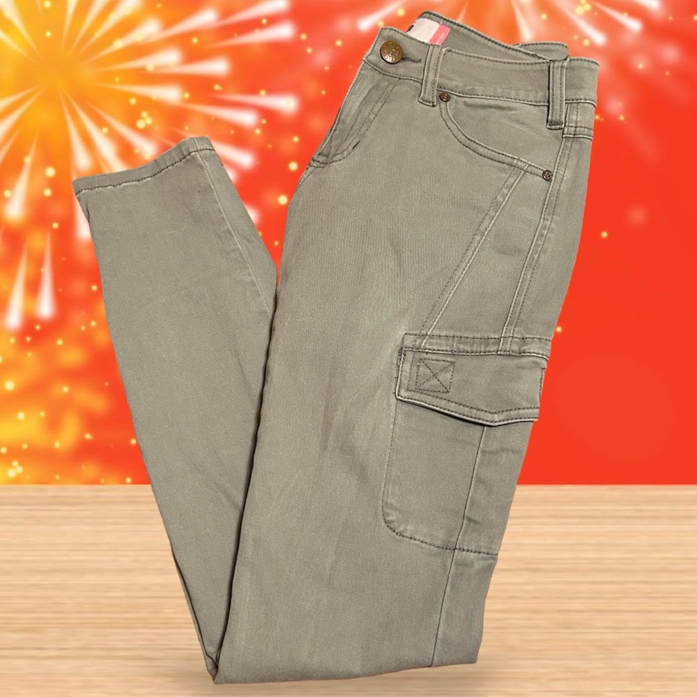 CABI Jeans Style #3048 Khaki Green Cargo Pants - Size 0
